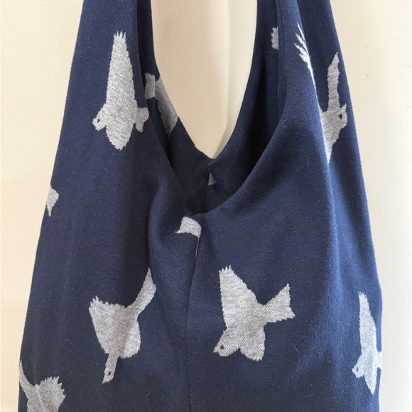 Stylish Navy Blue Bird Print Shoulder Bag - Picture 2 of 3